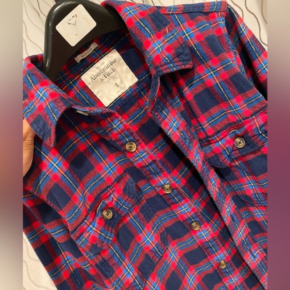 Abercrombie &Fitch men shirts - Picture 2 of 5